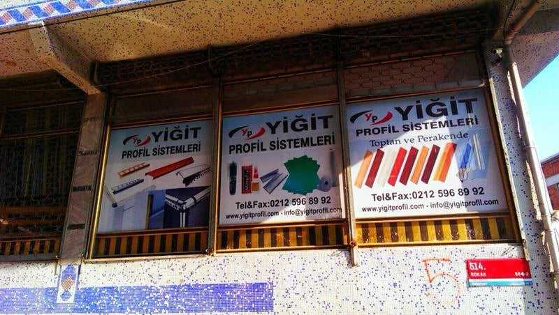 2008 yılında Esenyurt’taki ilk dükkânın cephesi