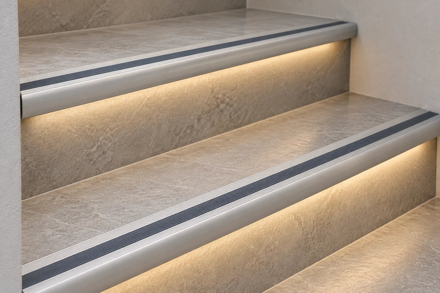 Y6301 · Showroom basamakları